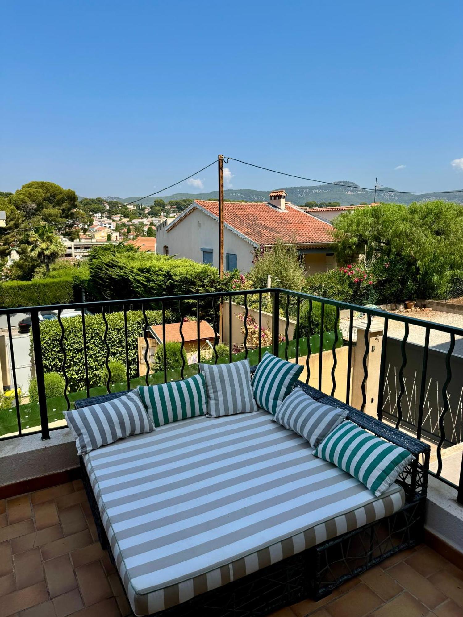 Cocon Comfortable Vue Mer, Clim Et Parking Sanary-sur-Mer Exteriér fotografie